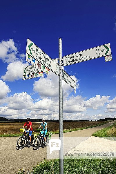 Signpost  cyclists at Sandharlanden  Eastern Bavaria  Lower Bavaria  Bavaria  Germany  Europe