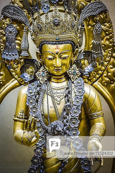 Antike buddhistische Gottheit Nationalmuseum Kathmandu Himalaya Region Nepal Asien