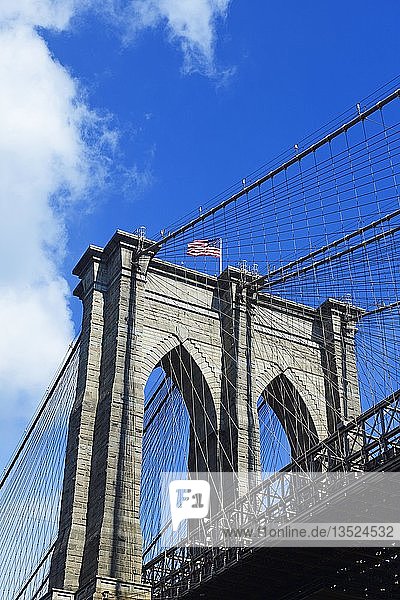 Ostpfeiler der Brooklyn Bridge  Manhattan  New York City  USA  Nordamerika