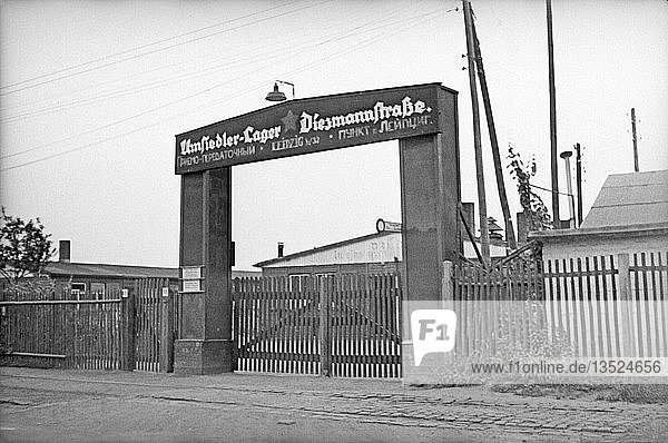 Eingang des Flüchtlingslagers Diezmannstraße 1947 Leipzig Sachsen DDR Deutschland Europa