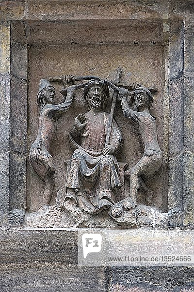 Relief der Geißelung Jesu  außerhalb der Sebalduskirche  16. Jahrhundert  Nürnberg  Mittelfranken  Bayern  Deutschland  Europa
