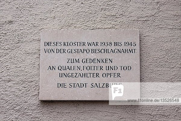 Gedenktafel außen am ehemaligen Franziskanerkloster  Franziskanergasse 5  Salzburg  Österreich  Europa