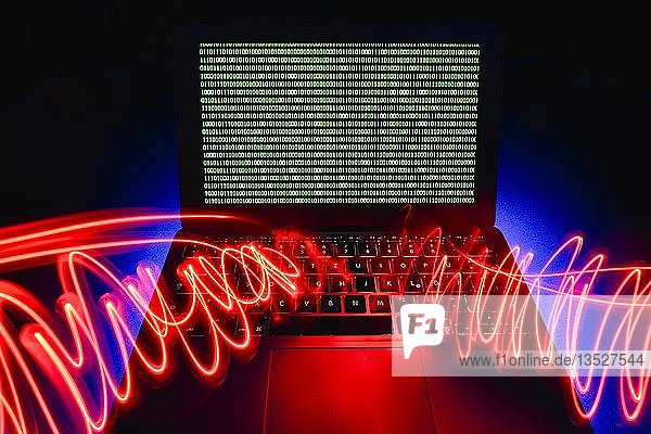 Laptop  Symbolbild  Internetkriminalität  Computerkriminalität  Computerhacker  Datensicherheit  Deutschland  Europa