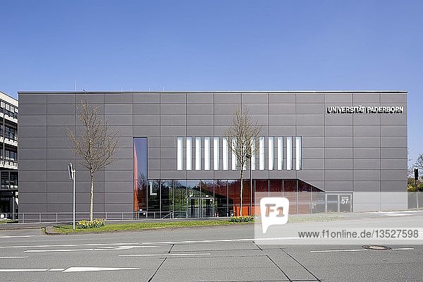 Universität Paderborn Hauptcampus Hörsaal- und Seminargebäude Paderborn Ostwestfalen Nordrhein-Westfalen Deutschland Europa