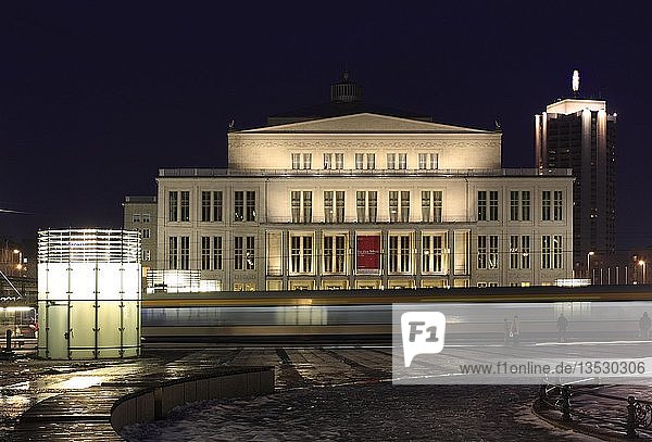 Oper  Augustusplatz  Leipzig  Sachsen  Deutschland  Europa