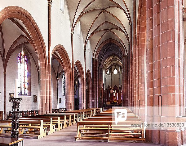 Schiff der gotischen Liebfrauenkirche  Liebfrauenkirche  Worms  Rheinland-Pfalz  Deutschland  Europa