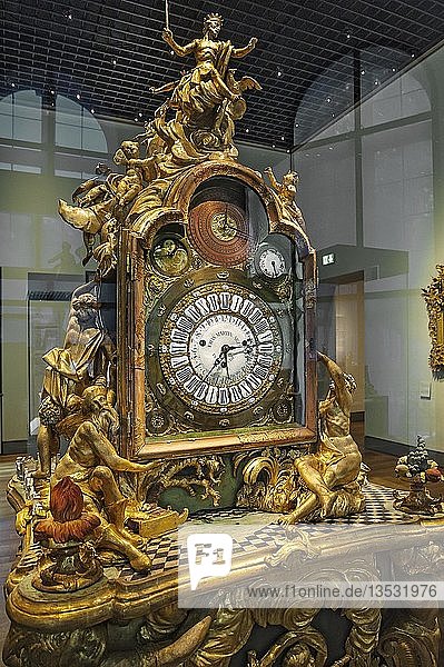 Barocke Prunkuhr Hofuhrmacher Johann Martin Arzt München um 1775 Nationalmuseum München Oberbayern Bayern Deutschland Europa