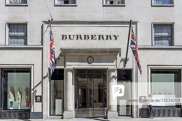 Bekleidungsgeschäft Burberry London Großbritannien Europa