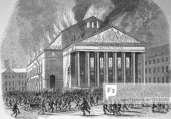 Brüssel  der große Brand des Theaters am 21. Januar 1855  Holzschnitt  Belgien  Europa