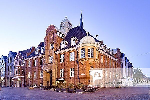 Rathaus von 1911 Buxtehude Niedersachsen Deutschland Europa