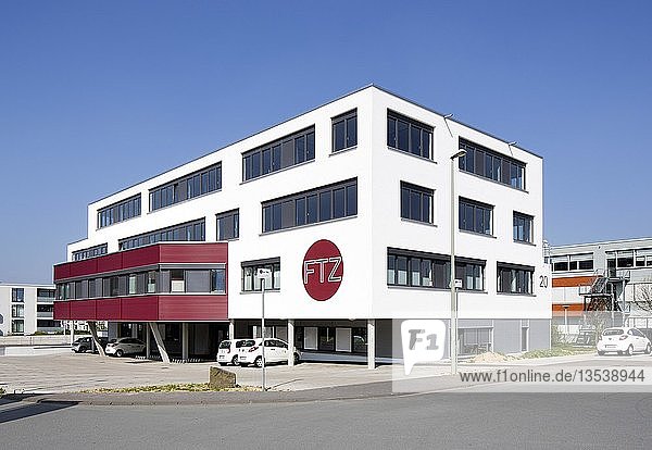 Facharzt- und Therapiezentrum auf dem Paderborner Gesundheitscampus  Paderborn  Ostwestfalen  Nordrhein-Westfalen  Deutschland  Europa