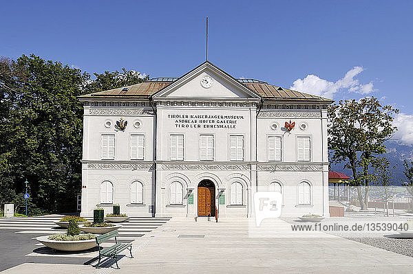 Tiroler Kaiserjägermuseum Bergisel Museum  oberhalb der Stadt Innsbruck  Tirol  Österreich  Europa