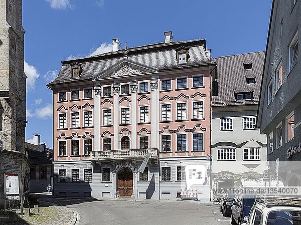 Hermannsbau ehemaliges Stadtpalais von 1766 heute Memminger Stadtmuseum Memmingen Schwaben Bayern Deutschland Europa
