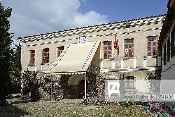 Schule Shkolla Speciale Zera Jete  Elbasan  Albanien  Europa