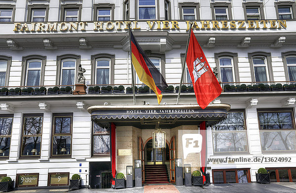 Fairmont Hotel Vier Jahreszeiten  Neuer Jungfernstieg  Hamburg  Deutschland  Europa