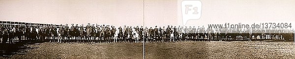 'J. Ellison Carroll  Weltmeister im Lassowerfen  und Cowboys  die am Lassowerfen teilgenommen haben  Oklahoma City  31. Dezember 09 - 1. Januar 10 1910'