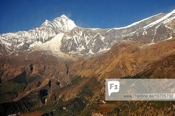 Das Himalaya-Gebirge über Pokhara  der Berg Dhauglagiri liegt auf 8167 m  Nepal.