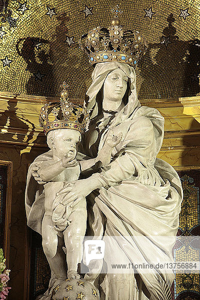 Jungfrau und Kind in der Basilika Notre-Dame-des-Victoires.