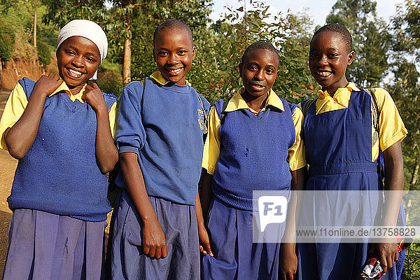 Kenianische Schulmädchen