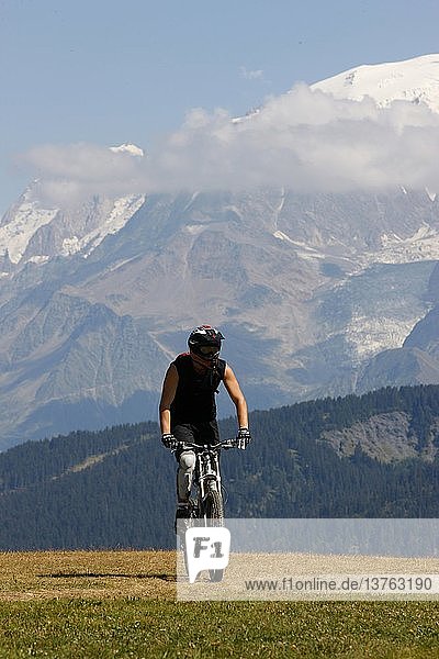 Mountainbike in den französischen Alpen  Frankreich