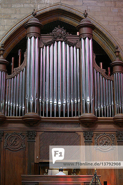 Organ. Nevers cathedral