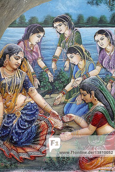 Eines Tages  als Radha auf dem Weg zu Krishna war  trat sie auf die dicke Rinde einer reifen Tamarindenfrucht und schnitt sich in den Fuß. Dadurch verzögerte sich ihr Treffen mit Krishna  und sie verfluchte den Baum  dass seine Früchte nicht reifen würden.