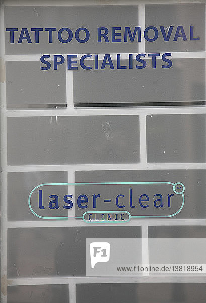 Tattoo-Entfernung Spezialisten Laser klar Klinik