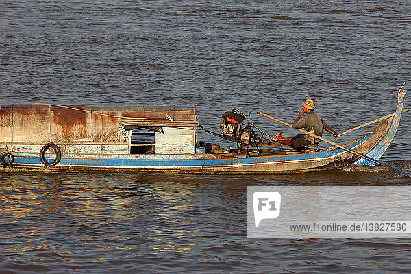 Fischerboot auf dem Mekong-Fluss