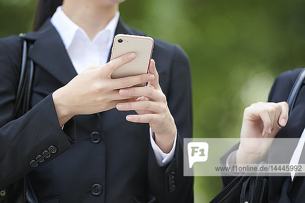 Young Japanese businesspeople