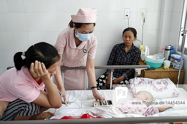 Kardiologisches Krankenhaus Tam Duc. Herzkrankes Kind. Ho-Chi-Minh-Stadt. Vietnam.
