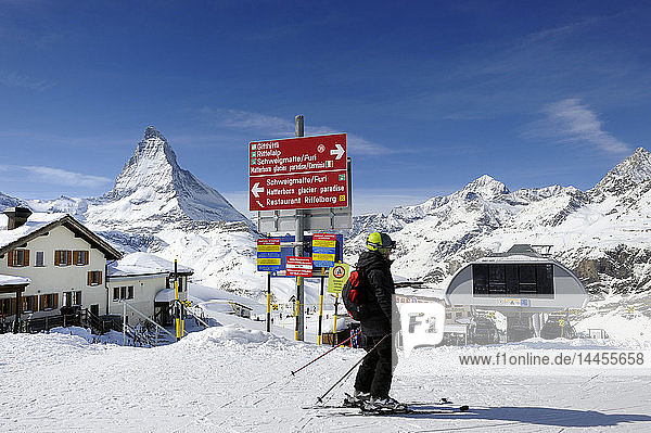 Schweiz  Kanton Waadt  Skigebiet Zermatt  Matterhorn