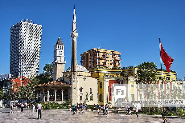 Etehem Bey Moschee  Skanderbeg-Platz  Tirana  Albanien
