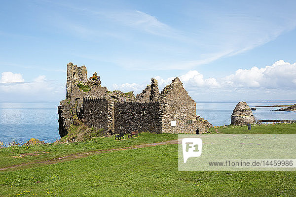 Dunure Castle  South Ayrshire  Schottland