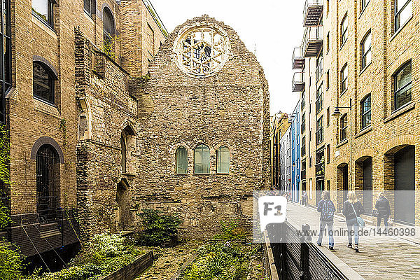 The medieval ruins of Winchester Palace  Southwark  London  England  United Kingdom