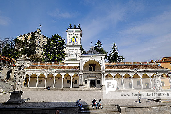 Loggia di San Giovanni und der Uhrenturm  Piazza della Liberta  Udine  Friaul-Julisch-Venetien  Italien