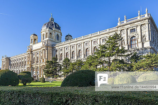 Ansicht des Naturhistorischen Museums Wien am Maria-Theresien-Platz  Wien  Österreich