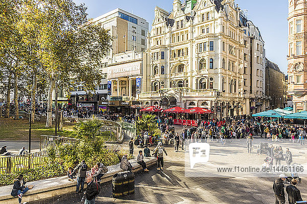 Ein Blick über den Leicester Square  London  England