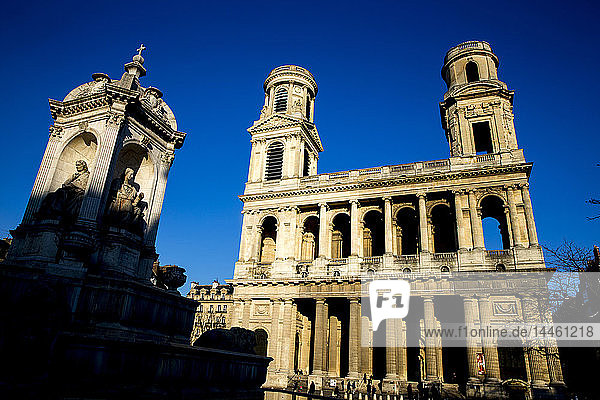 Katholische Basilika Saint Sulpice  Paris  Frankreich