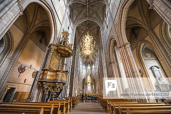 Innenraum des Doms von Uppsala  der größten Kirche Schwedens  Uppsala  Schweden  Skandinavien