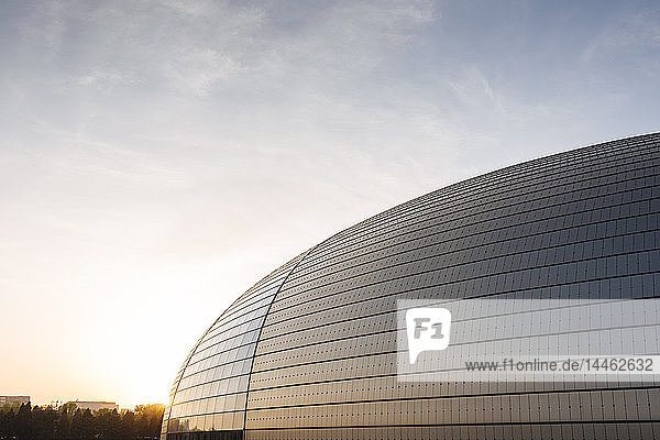 Nationales Zentrum für darstellende Künste bei Sonnenuntergang  Peking  China
