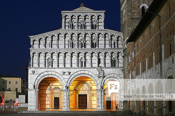 The Cathedral of San Martino  Lucca  Tuscany  Italy