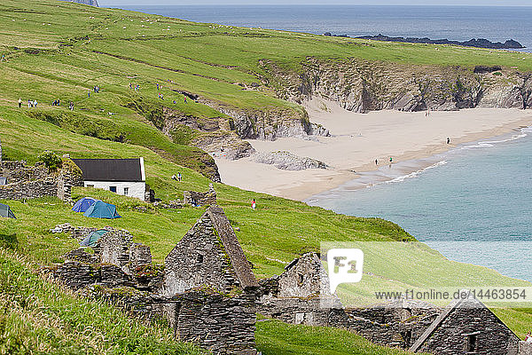 Ruined village and beach  Great Blasket Island  County Kerry  Munster  Republic of Ireland