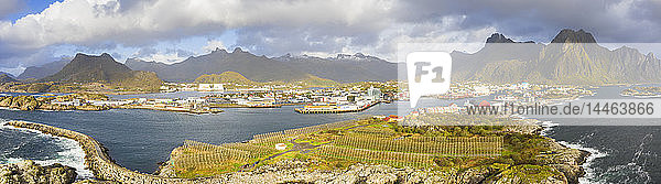 Panorama von Svolvaer in Norwegen