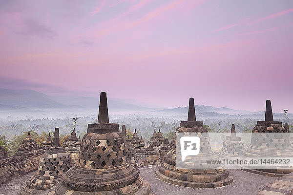 Borobudur-Tempel  UNESCO-Weltkulturerbe  Magelang  Java  Indonesien  Südostasien  Asien