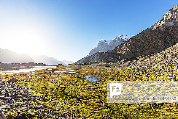 Landschaft in der Nähe des Basislagers Moskvina  Tadschikischer Nationalpark (Pamirgebirge)  UNESCO-Welterbe  Tadschikistan  Zentralasien