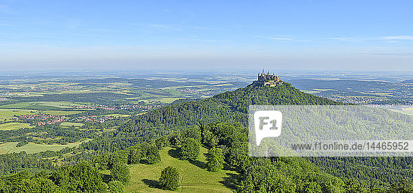 Burg Hohenzollern  Hechingen  Schwäbische Alb  Baden-Württemberg  Deutschland