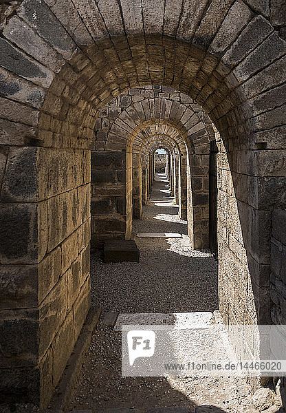 Türkei  Bergama  Akropolis  Tunnel vom Tempel zum Amphitheater