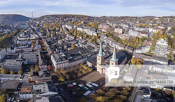 Deutschland Wuppertal Elberfeld Luftaufnahme des Laurentiusplatzes