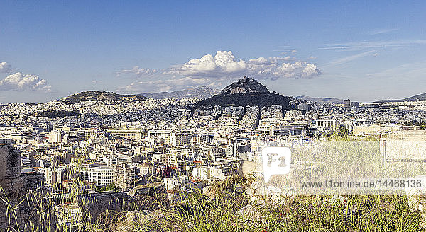 Griechenland  Athen  Blick auf die Stadt und den Berg Lykabettus