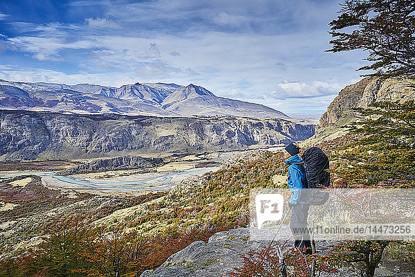 Argentina  Patagonia  El Chalten  woman on a hiking trip at Fitz Roy and Cerro Torre